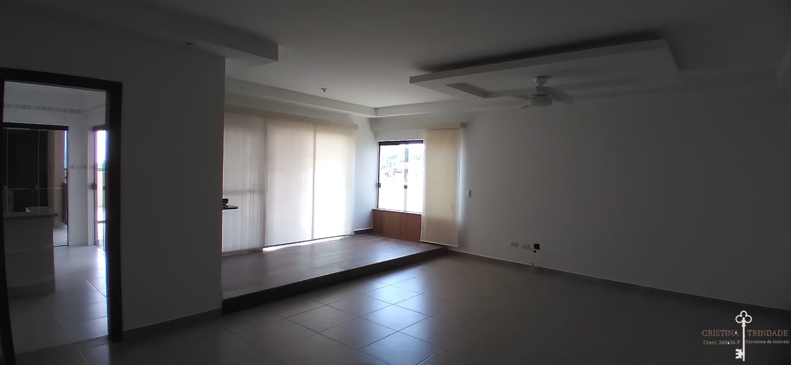 Apartamento à venda com 3 quartos, 200m² - Foto 3